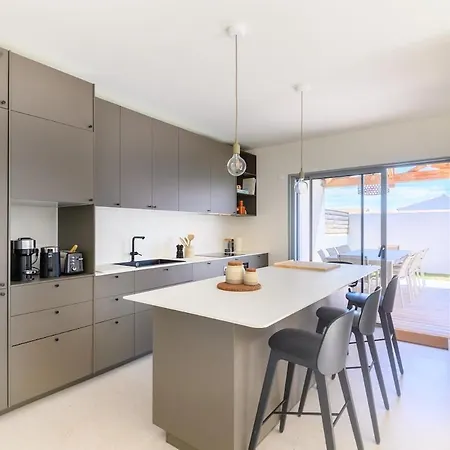 Bonnote Villa *